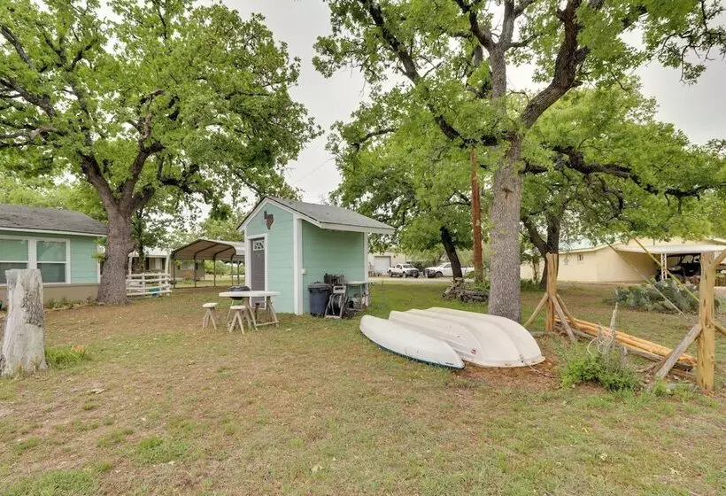 Pet Friendly Lake Buchanan Retreat W/ Fire Pit!