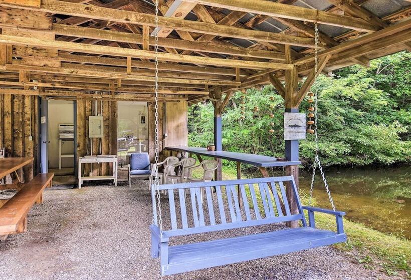 Pet Friendly Castlewood Cabin W/ Deck & Pond Views