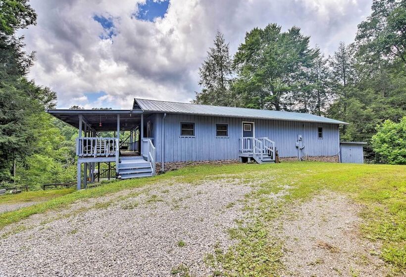Pet Friendly Castlewood Cabin W/ Deck & Pond Views
