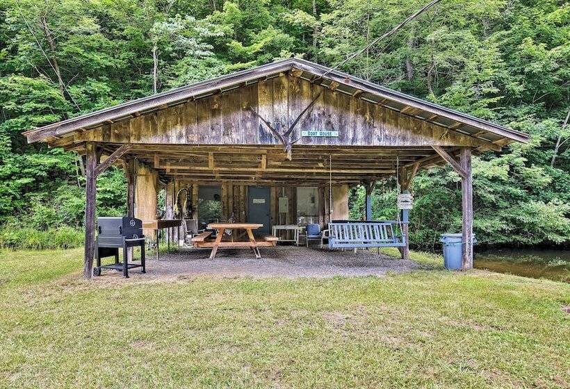 Pet Friendly Castlewood Cabin W/ Deck & Pond Views