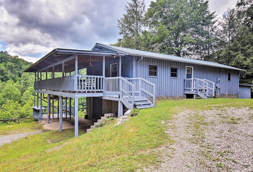 Pet Friendly Castlewood Cabin W/ Deck & Pond Views