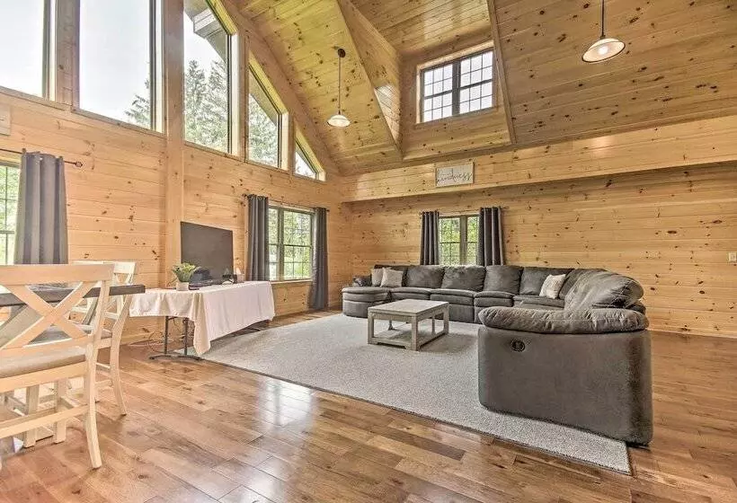 Pet Friendly Lakeview Cabin W/ Hot Tub!