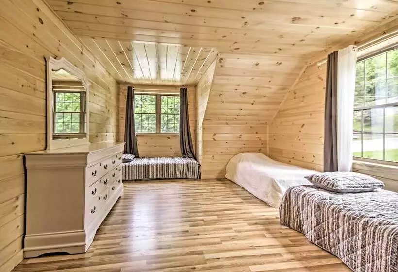 Pet Friendly Lakeview Cabin W/ Hot Tub!