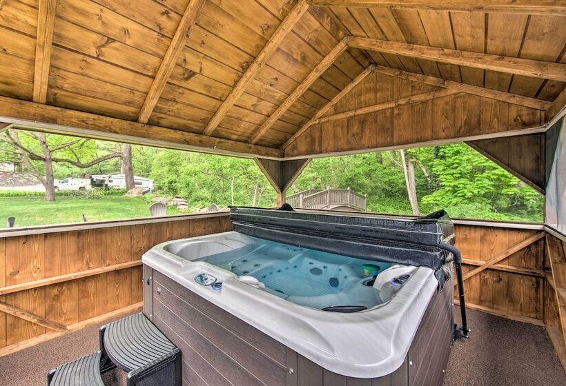 Pet Friendly Lakeview Cabin W/ Hot Tub!