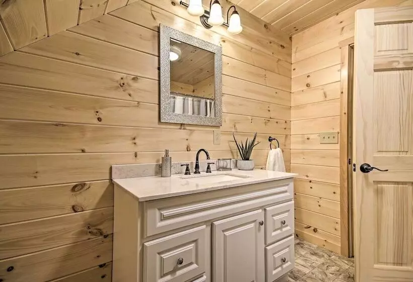 Pet Friendly Lakeview Cabin W/ Hot Tub!