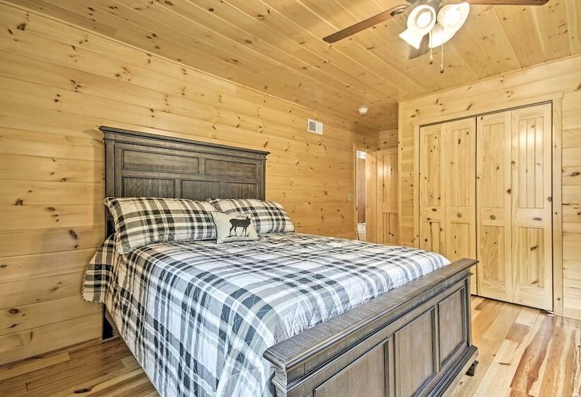 Pet Friendly Lakeview Cabin W/ Hot Tub!