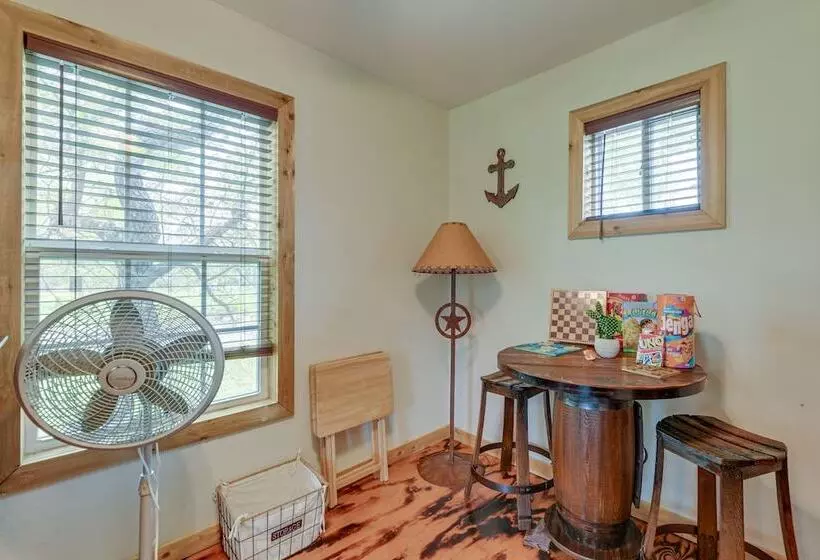 Pet Friendly Rockport House   4 Mi To Goose Island