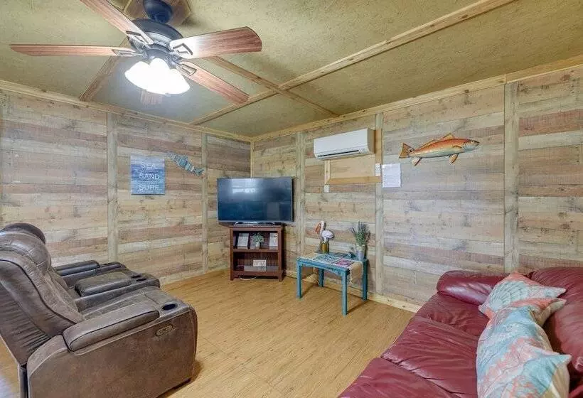 Pet Friendly Rockport House   4 Mi To Goose Island