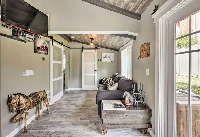 Pet Friendly Trabuco Canyon Cottage W/ Yard!