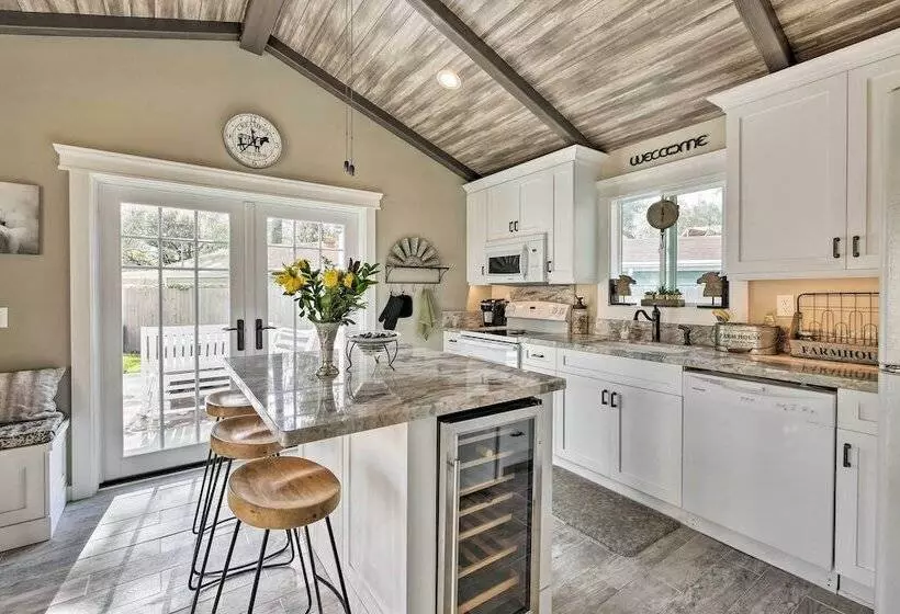 Pet Friendly Trabuco Canyon Cottage W/ Yard!