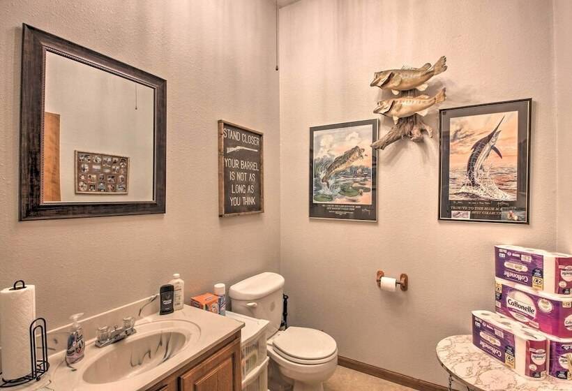 Pheasant Game Farm Missouri Vacation Rental!