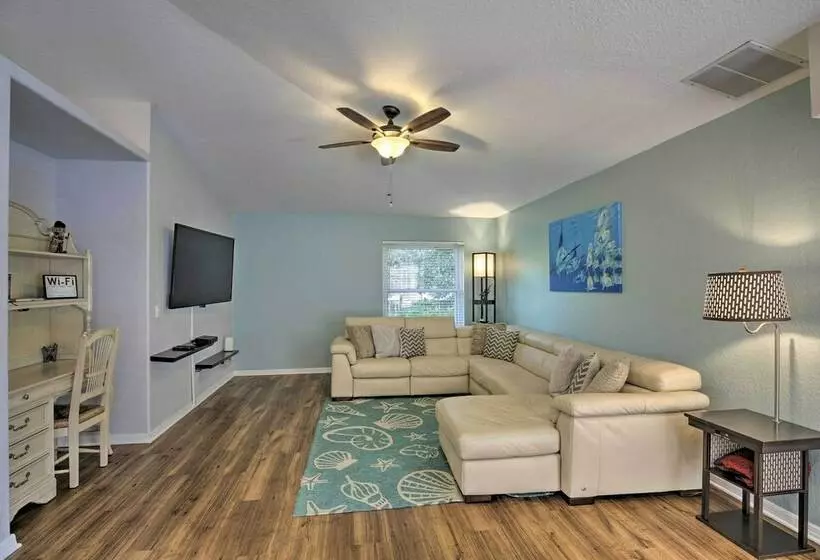 Private Fort Myers Escape W/ Screened Pool & Lanai