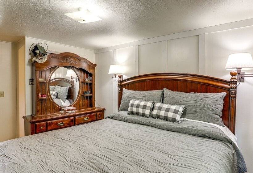 Quiet Shiloh Retreat W/ Spacious Yard & Fireplace!