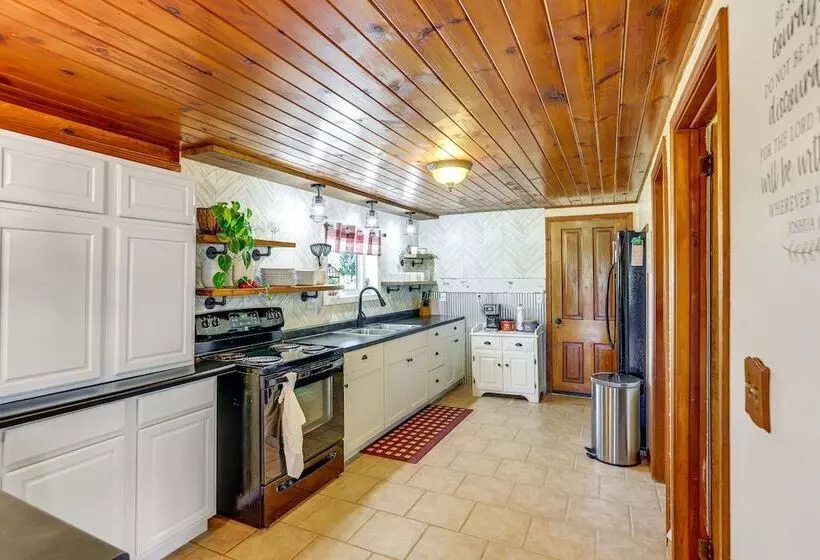 Quiet Shiloh Retreat W/ Spacious Yard & Fireplace!