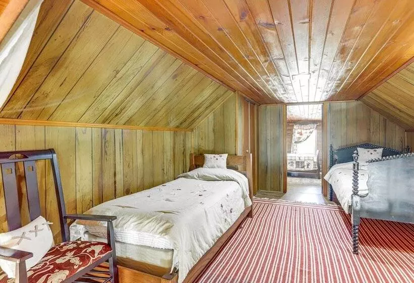 Quiet Shiloh Retreat W/ Spacious Yard & Fireplace!