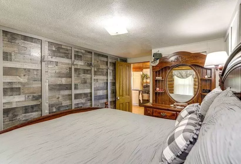 Quiet Shiloh Retreat W/ Spacious Yard & Fireplace!