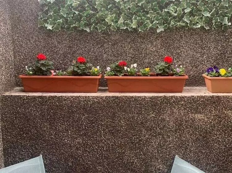 Residenssi Beautiful 2 Bed House In Larne With Free Parking