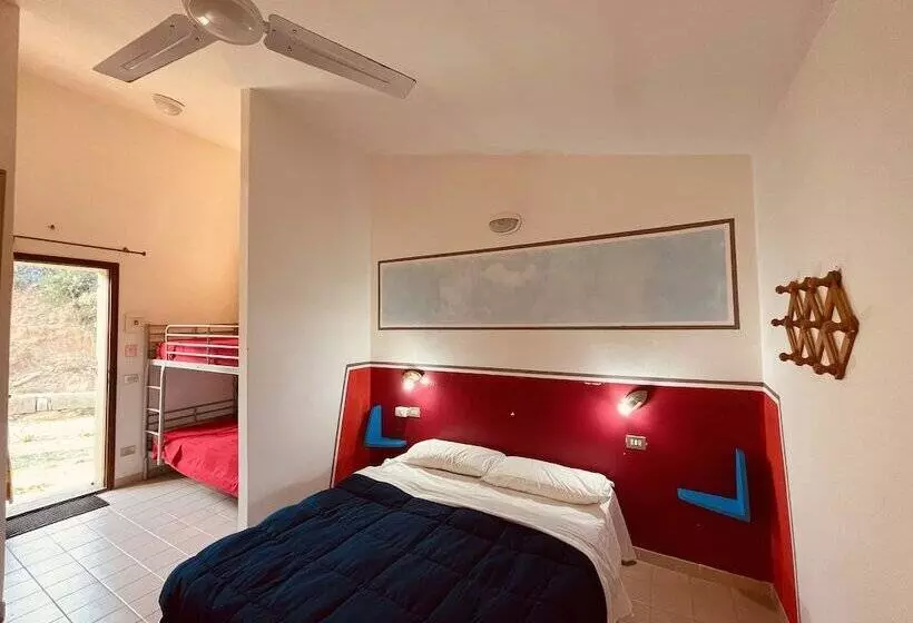 リゾートホテル Camping Tonnara