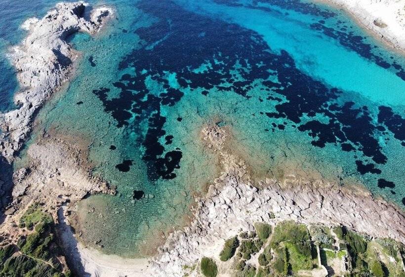 منتجع Camping Tonnara