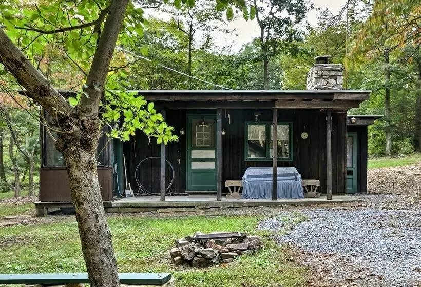 Rustic Bedford Cabin Near Hunting & Fishing