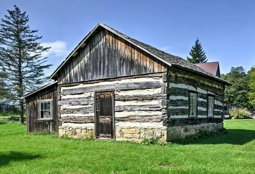 Rustic Bedford Cabin Near Hunting & Fishing