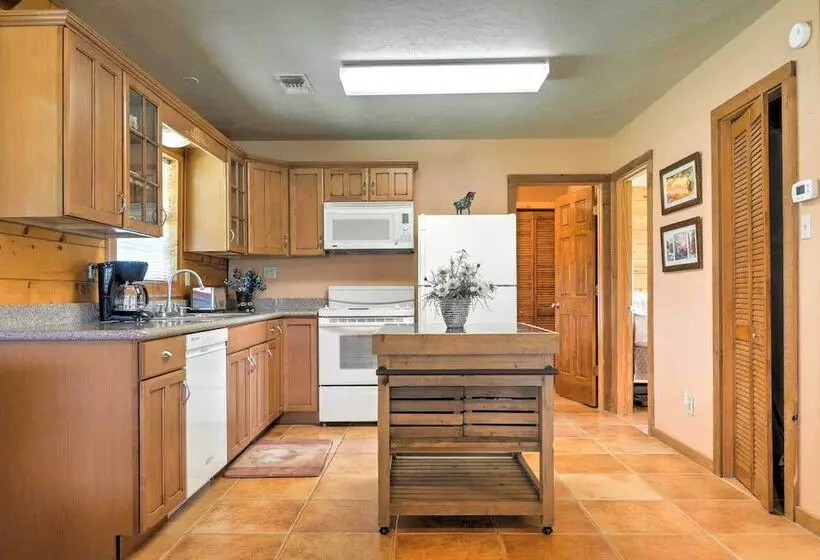 On Farm: Rustic Carmine Log Cabin W/ Porch!