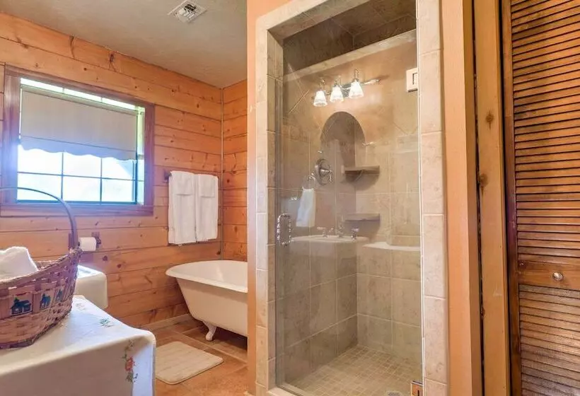 On Farm: Rustic Carmine Log Cabin W/ Porch!