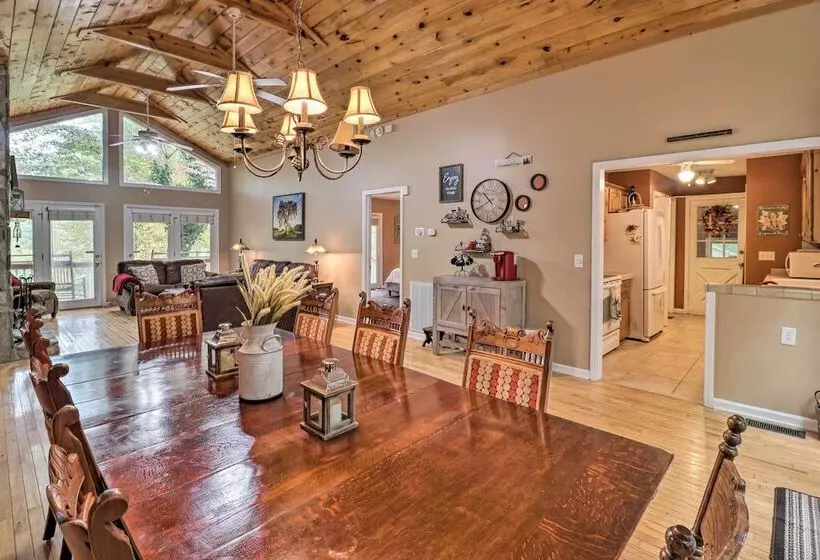 Rustic Red Cabin W/ Deck In Maggie Valley Club!