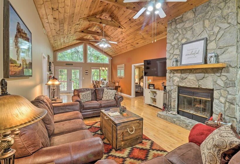 Rustic Red Cabin W/ Deck In Maggie Valley Club!