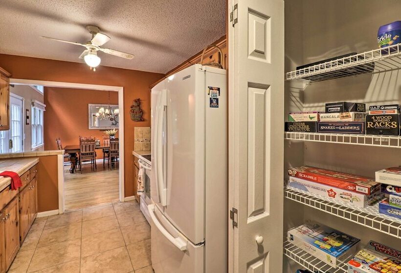 Rustic Red Cabin W/ Deck In Maggie Valley Club!