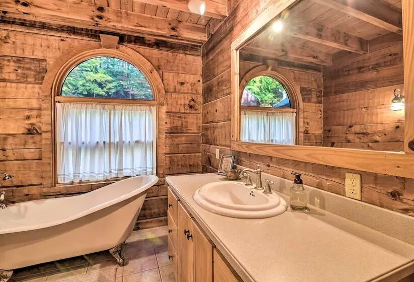 Serene Lewisburg Lakefront Retreat W/ Dock