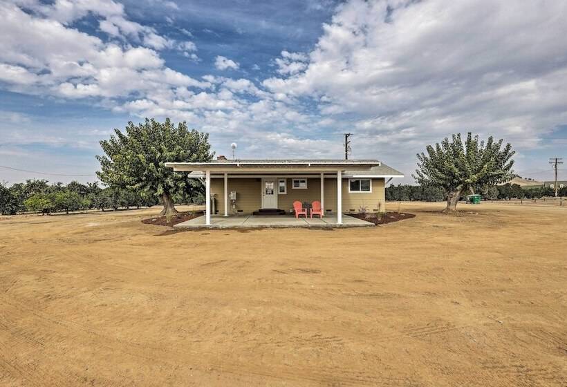 Sierra Nevada Mountain Retreat, Set On Citrus Farm