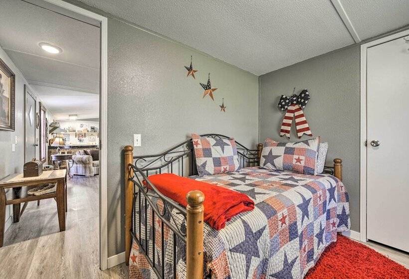 Bring A Pet: Smoky Mtn Vacation Rental W/ Yard!