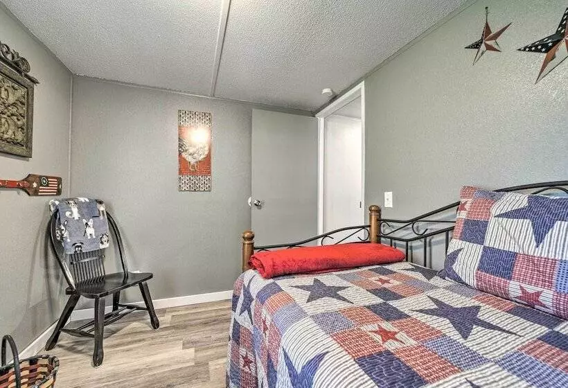 Bring A Pet: Smoky Mtn Vacation Rental W/ Yard!