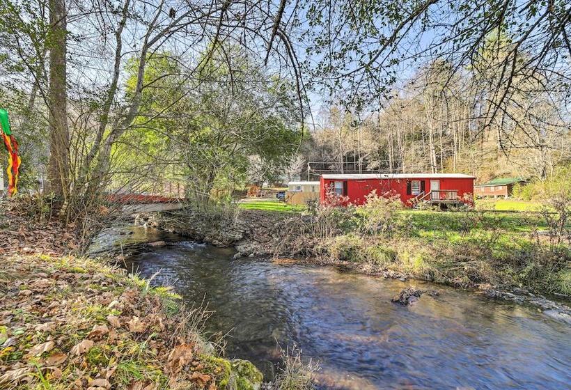 Bring A Pet: Smoky Mtn Vacation Rental W/ Yard!