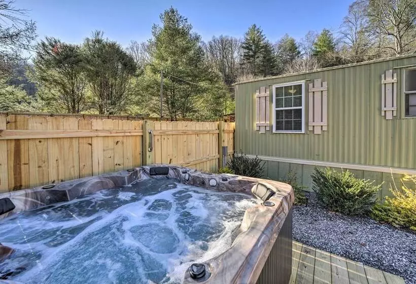 Bring A Pet: Smoky Mtn Vacation Rental W/ Yard!