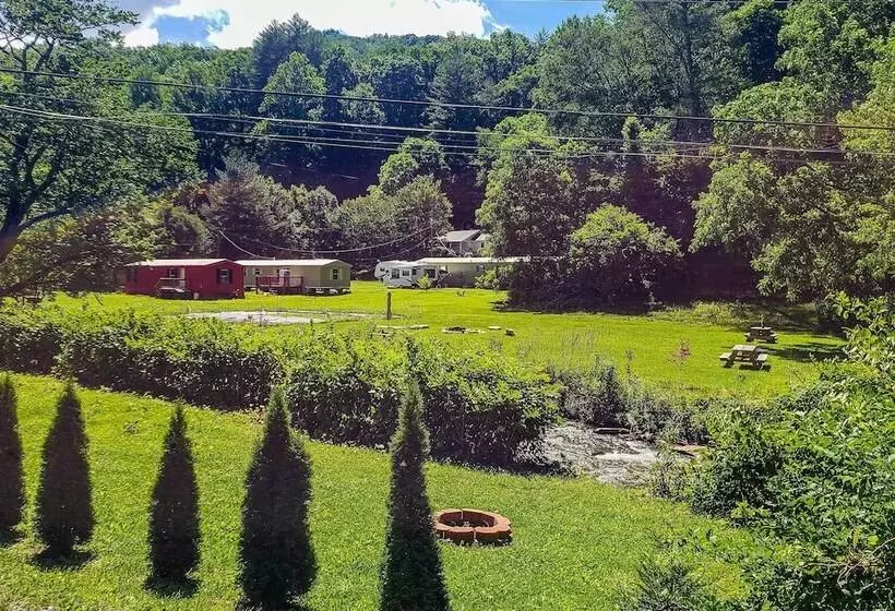 Bring A Pet: Smoky Mtn Vacation Rental W/ Yard!