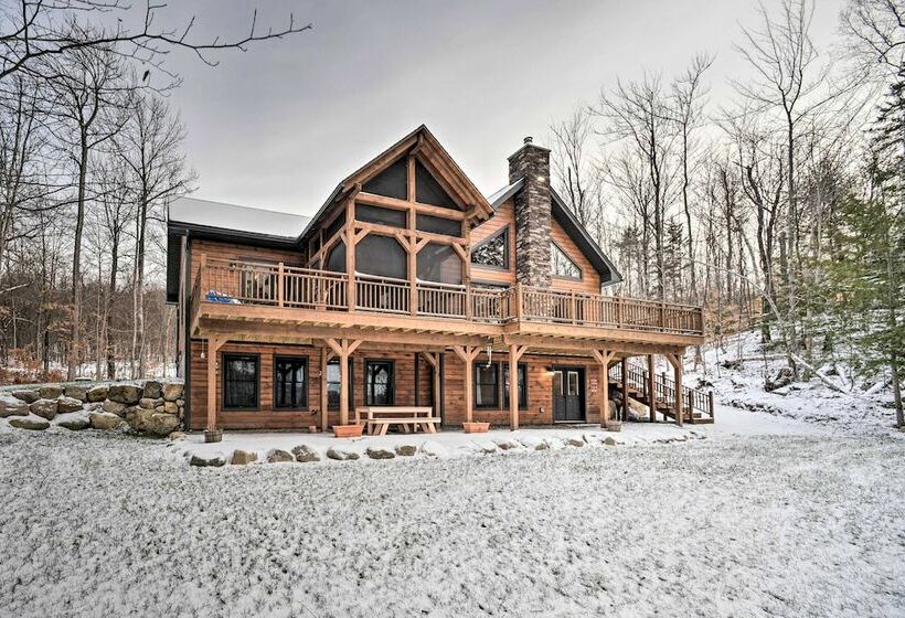 Spacious Cabin On Silver Lake: Hike & Ski!