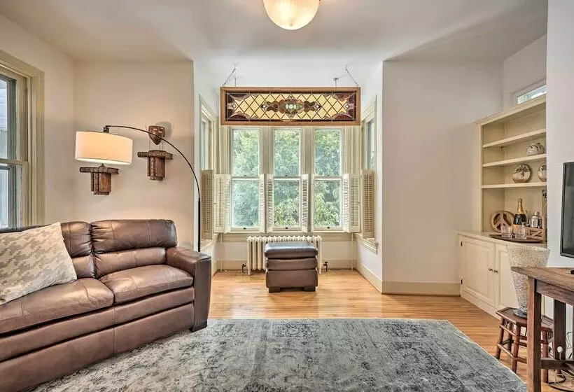 Spacious Getaway: 7 Mi To Whitetail Slopes!