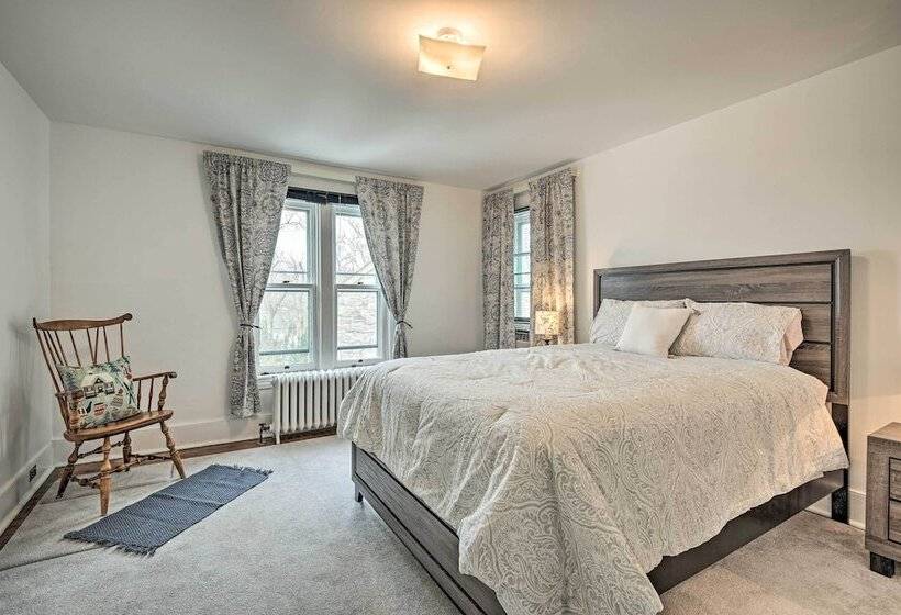 Spacious Getaway: 7 Mi To Whitetail Slopes!