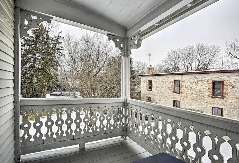 Spacious Getaway: 7 Mi To Whitetail Slopes!