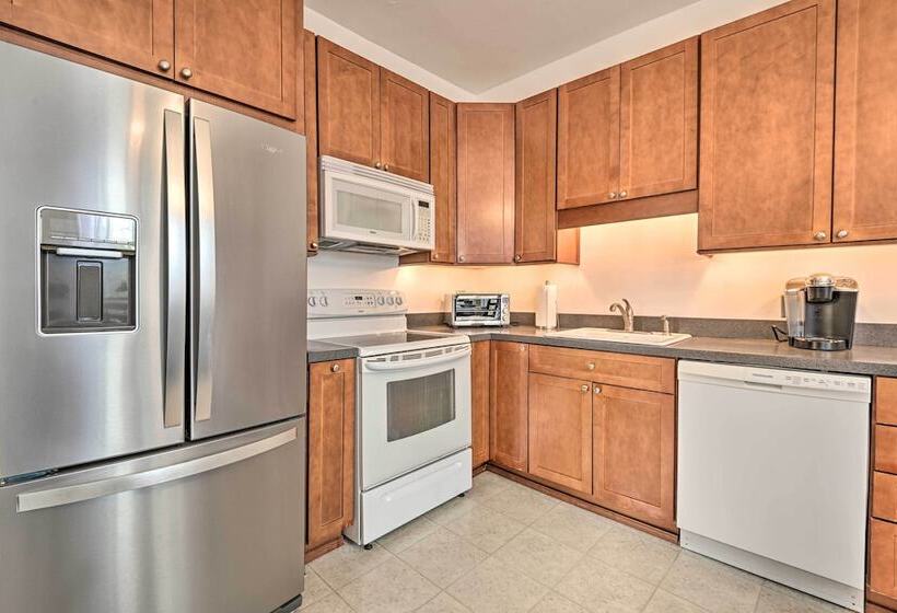 Spacious Getaway: 7 Mi To Whitetail Slopes!