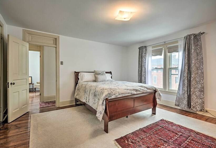 Spacious Getaway: 7 Mi To Whitetail Slopes!