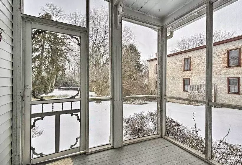 Spacious Getaway: 7 Mi To Whitetail Slopes!