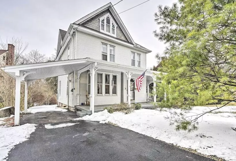 Spacious Getaway: 7 Mi To Whitetail Slopes!