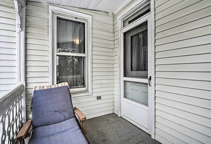 Spacious Getaway: 7 Mi To Whitetail Slopes!