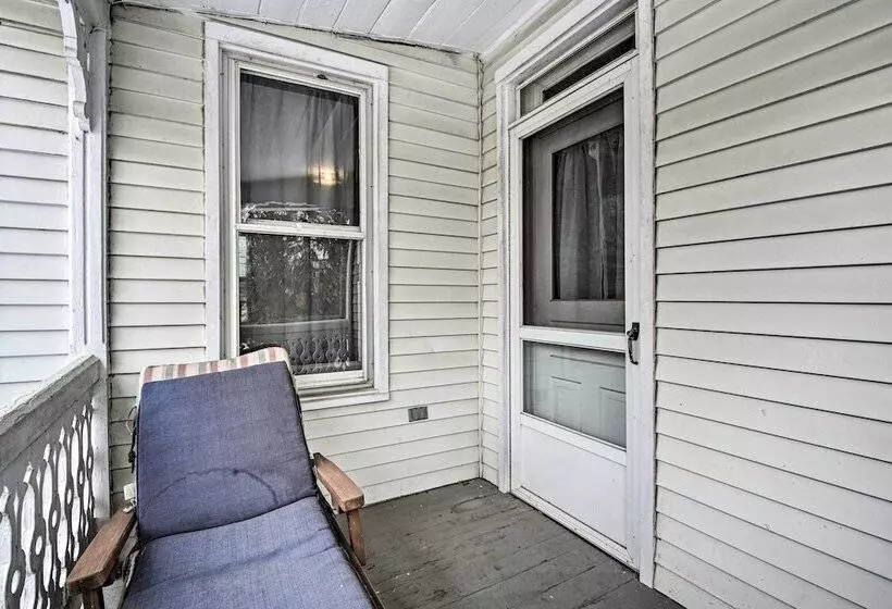 Spacious Getaway: 7 Mi To Whitetail Slopes!