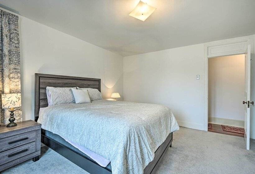 Spacious Getaway: 7 Mi To Whitetail Slopes!