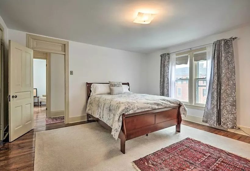 Spacious Getaway: 7 Mi To Whitetail Slopes!