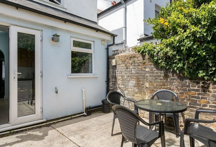 2 B&b 40 Percent Off Weekly Half Price Monthly